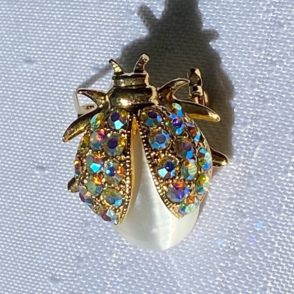 Aurora Borealis Crystal Rhinestone Gold Tone Bug Brooch Pin - Picture 9 of 13